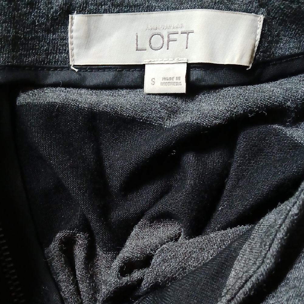 LOFT Black and Gray Tunic with Bateau Neckline - Picture 9 of 10